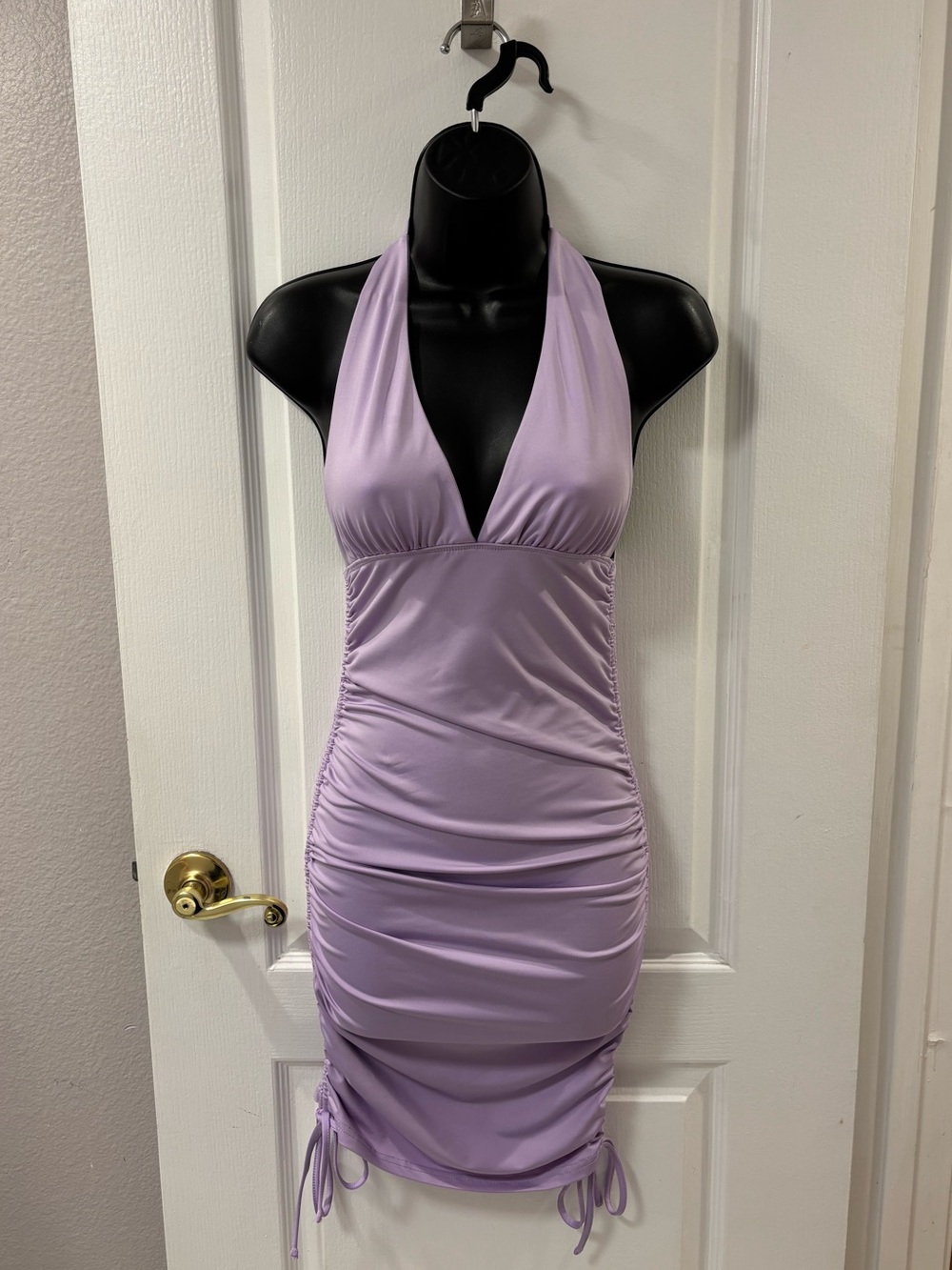 Princess Polly Penelope Halter Ruched V-Neck Mini Dress Lilac Lavender Party 4 - Picture 3 of 10